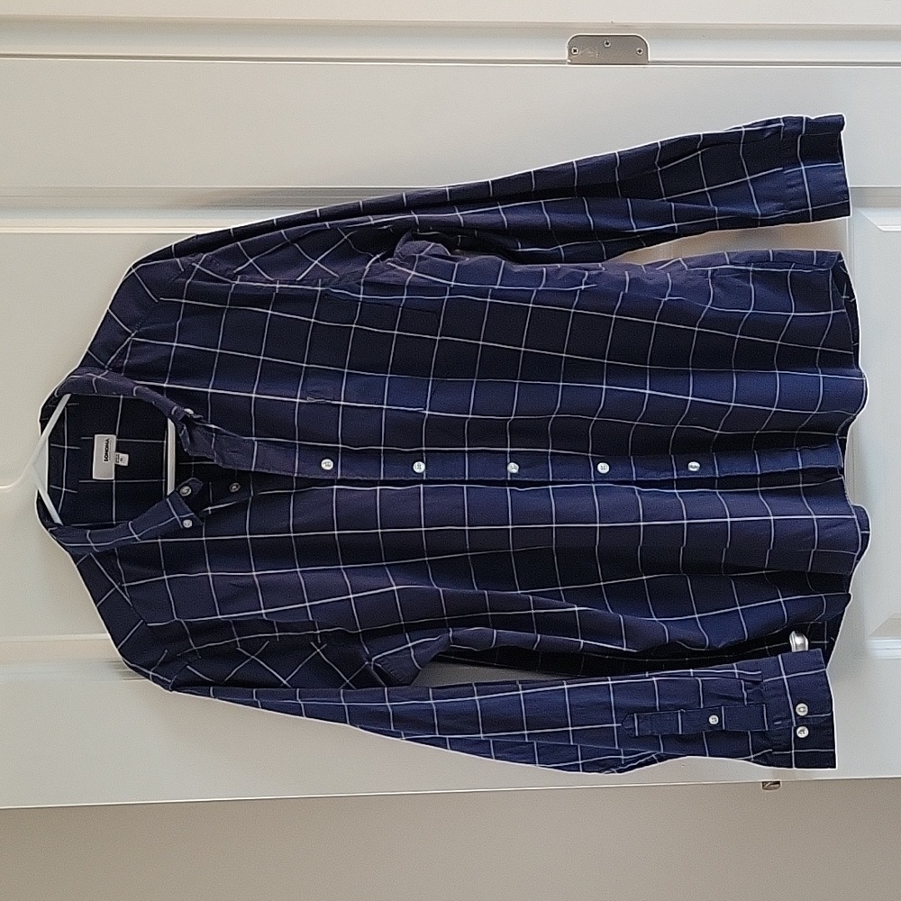 Sonoma Men's button-down dress shirt, blue and white, casual